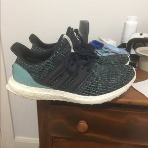 Adidas ultraboost sz 11.5  (used)